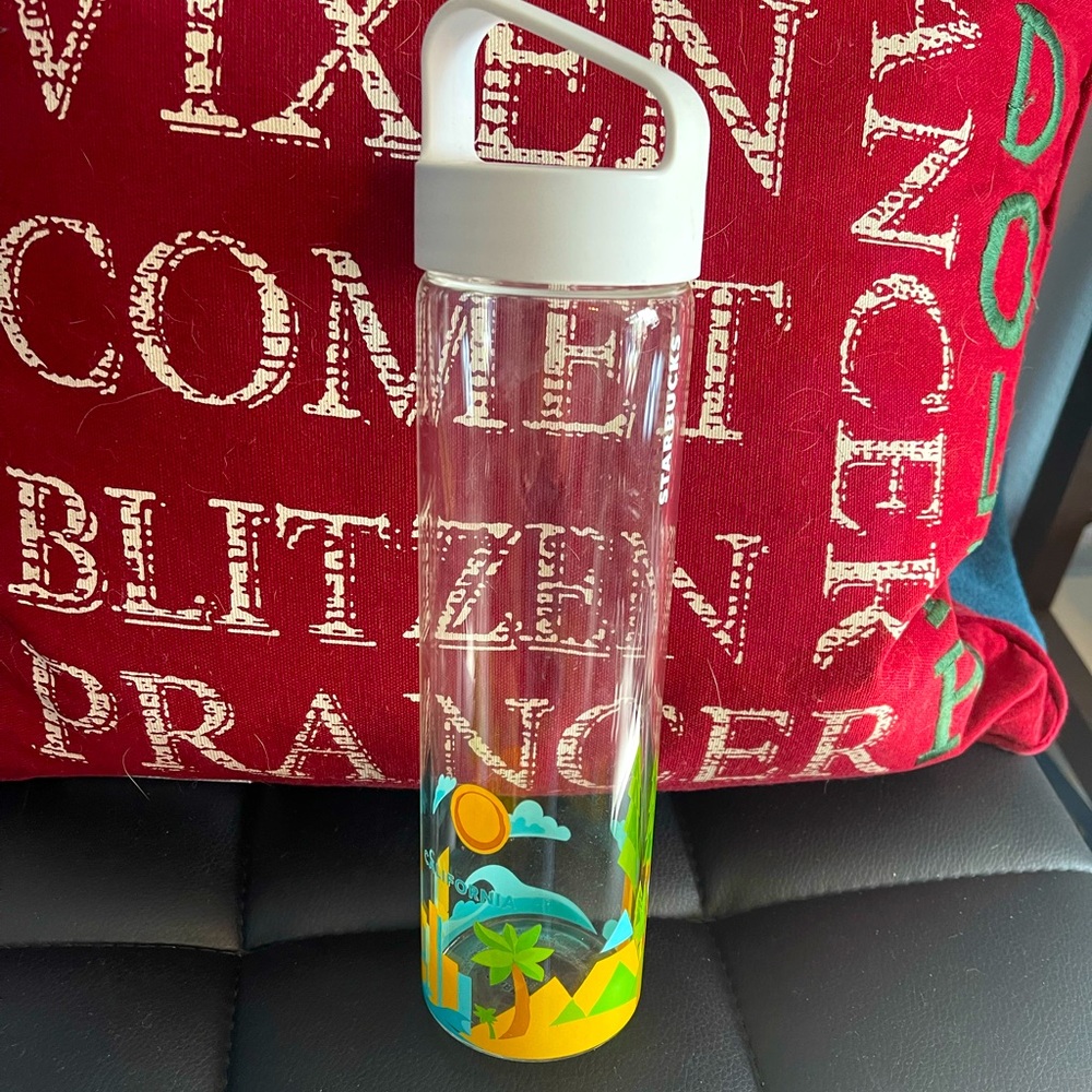 Starbucks California 18.5 oz glass water bottle